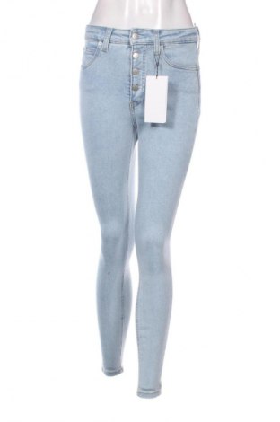 Dámske džínsy  Calvin Klein Jeans, Veľkosť M, Farba Modrá, Cena  95,95 €