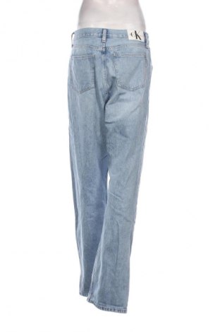 Дамски дънки Calvin Klein Jeans, Размер L, Цвят Син, Цена 167,99 лв.
