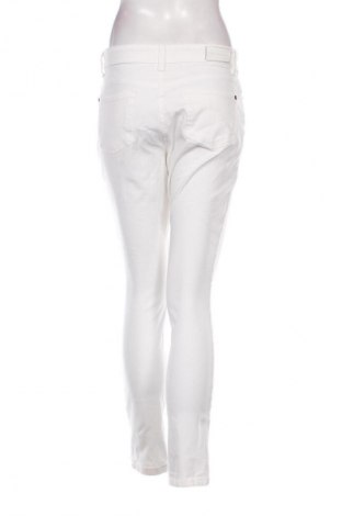 Damen Jeans Cambio, Größe M, Farbe Weiß, Preis € 10,99