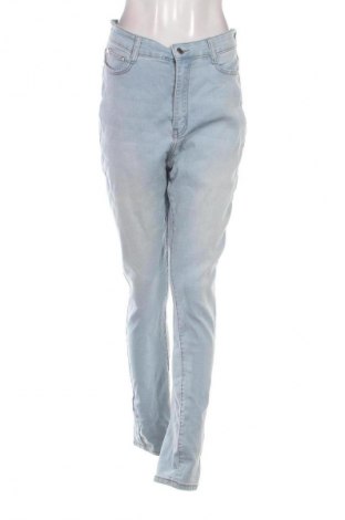 Dámske džínsy  Fashion nova, Veľkosť M, Farba Modrá, Cena  5,95 €