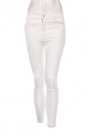 Damskie jeansy LC Waikiki, Rozmiar M, Kolor Biały, Cena 44,99 zł