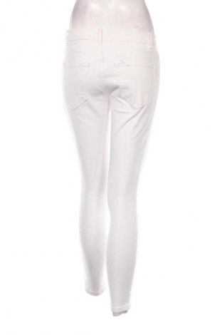 Damskie jeansy LC Waikiki, Rozmiar M, Kolor Biały, Cena 44,99 zł