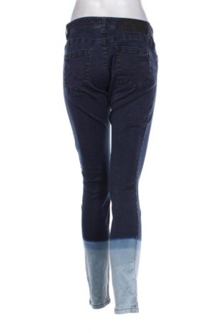 Blugi de femei Marc Cain Sports, Mărime M, Culoare Albastru, Preț 145,77 Lei