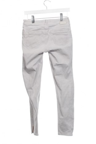 Damen Jeans Mavi, Größe M, Farbe Grau, Preis € 5,99