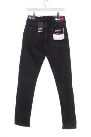 Damskie jeansy Tommy Jeans, Rozmiar S, Kolor Czarny, Cena 362,99 zł