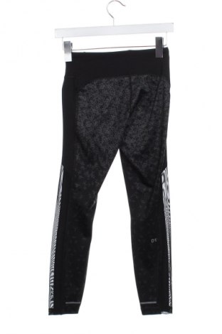 Дамски клин ASICS, Размер XS, Цвят Многоцветен, Цена 34,00 лв.