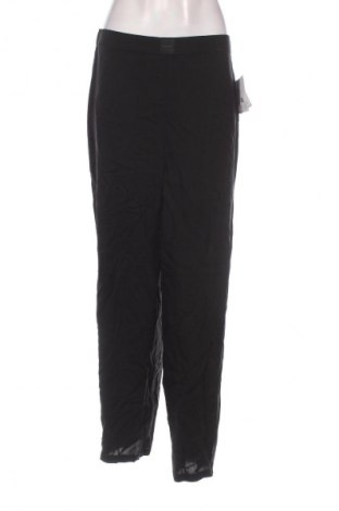 Piżama
 Calvin Klein, Rozmiar M, Kolor Czarny, Cena 378,99 zł