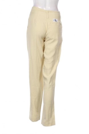 Pantaloni de femei Calvin Klein Jeans, Mărime XS, Culoare Galben, Preț 426,99 Lei