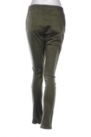 Damenhose Jean Pascale, Größe M, Farbe Grün, Preis 7,99 €