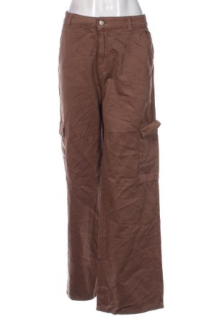 Damskie spodnie Pull&Bear, Rozmiar L, Kolor Brązowy, Cena 28,99 zł