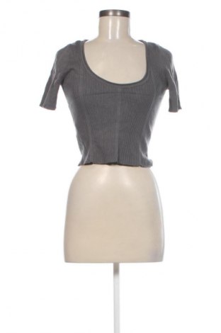 Pulover de femei Unbranded, Mărime S, Culoare Gri, Preț 22,99 Lei