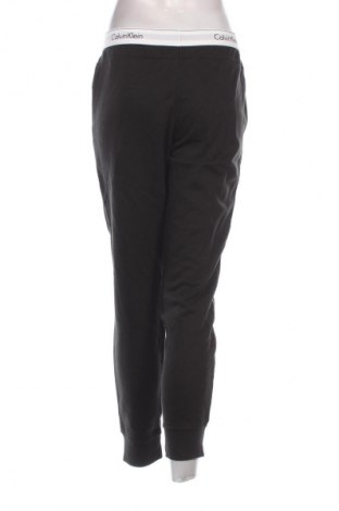 Dámske tepláky Calvin Klein, Veľkosť L, Farba Čierna, Cena  107,95 €