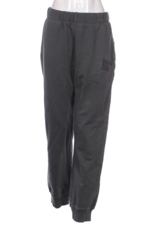 Női sport nadrág Calvin Klein Jeans, Méret XL, Szín Szürke, Ár 20 959 Ft