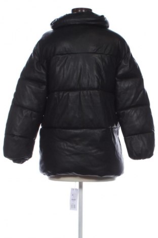 Γυναικείο μπουφάν Bershka, Μέγεθος XS, Χρώμα Μαύρο, Τιμή 30,99 €