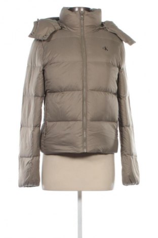 Geacă de femei Calvin Klein Jeans, Mărime S, Culoare Bej, Preț 1.244,99 Lei