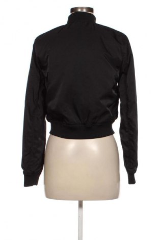 Dámska bunda  Pull&Bear, Veľkosť S, Farba Čierna, Cena  24,55 €