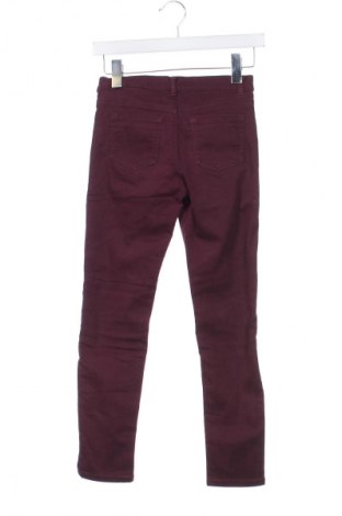 Dětské džíny  H&M, Velikost 9-10y/ 140-146 cm, Barva Červená, Cena  129,00 Kč