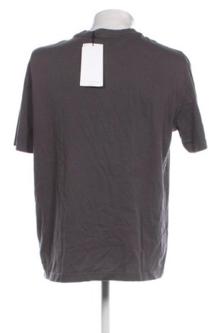 Tricou de bărbați Calvin Klein Jeans, Mărime L, Culoare Gri, Preț 267,99 Lei