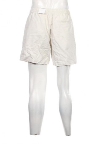 Pantaloni scurți de bărbați Calvin Klein, Mărime M, Culoare Ecru, Preț 431,99 Lei