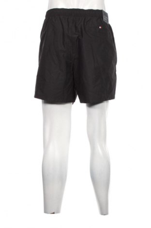 Pantaloni scurți de bărbați Tommy Hilfiger, Mărime XXL, Culoare Negru, Preț 487,99 Lei