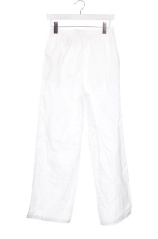 Piżama
 Calvin Klein, Rozmiar XS, Kolor Biały, Cena 268,99 zł