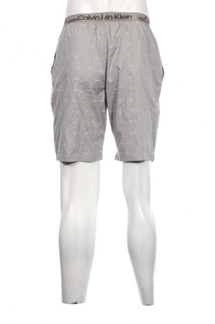 Piżama
 Calvin Klein, Rozmiar M, Kolor Beżowy, Cena 268,99 zł