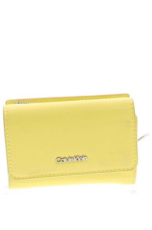 Πορτοφόλι Calvin Klein, Χρώμα Κίτρινο, Τιμή 95,99 €