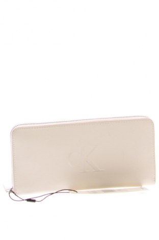 Peněženka Calvin Klein Jeans, Barva Krémová, Cena  1 749,00 Kč