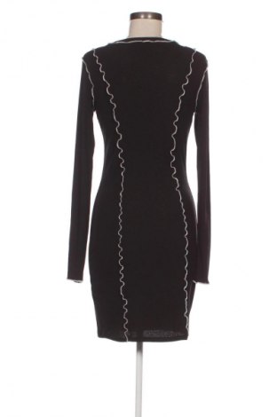 Рокля H&M Divided, Размер M, Цвят Черен, Цена 6,99 лв.