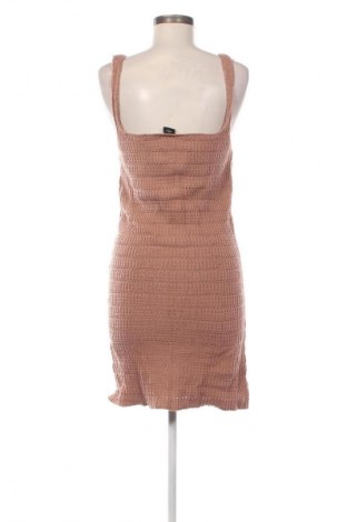 Рокля Urban Outfitters, Размер XL, Цвят Пепел от рози, Цена 16,99 лв.