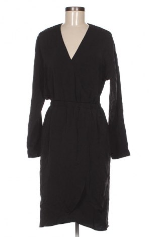 Kleid Y.A.S, Größe M, Farbe Schwarz, Preis 11,99 €