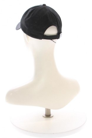 Căciulă Calvin Klein, Culoare Negru, Preț 189,99 Lei
