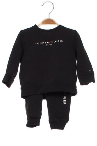 Παιδικό σύνολο Tommy Hilfiger, Μέγεθος 6-9m/ 68-74 εκ., Χρώμα Μαύρο, 95% βαμβάκι, 5% ελαστάνη, Τιμή 31,14 €