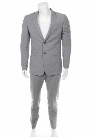 Pánsky oblek  Strellson, Veľkosť M, Farba Sivá, 53% polyester, 43% vlna, 4% elastan, Cena  100,19 €