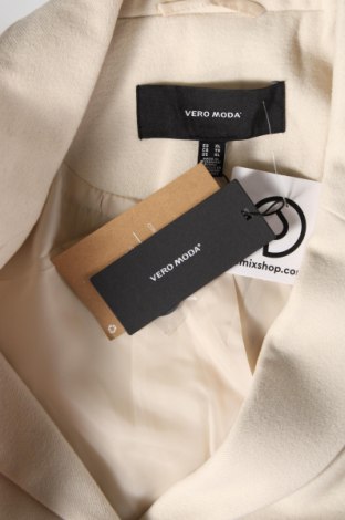 Дамско палто Vero Moda, Размер XL, Цвят Бежов, Цена 65,40 лв.