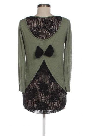 Дамска блуза, Размер M, Цвят Зелен, Цена 5,13 лв.