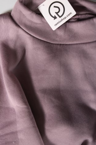 Дамска блуза, Размер M, Цвят Лилав, Цена 5,13 лв.