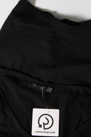 Damen Shirt Bershka, Größe S, Farbe Schwarz, Preis 13,22 €