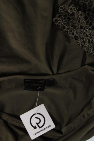 Γυναικεία μπλούζα Bpc Bonprix Collection, Μέγεθος M, Χρώμα Πράσινο, Τιμή 4,47 €