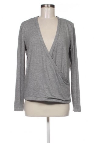 Γυναικεία μπλούζα Crivit, Μέγεθος L, Χρώμα Γκρί, Τιμή 1,76 €