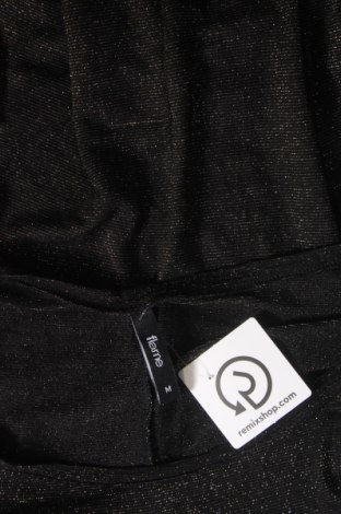Γυναικεία μπλούζα Flame, Μέγεθος M, Χρώμα Μαύρο, Τιμή 2,70 €