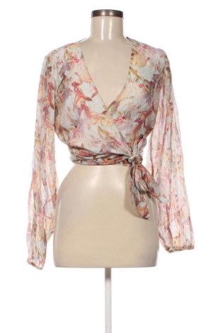 Дамска блуза Guess, Размер M, Цвят Многоцветен, Цена 95,00 лв.