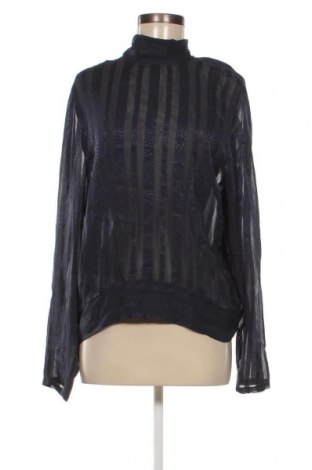 Γυναικεία μπλούζα In Wear, Μέγεθος M, Χρώμα Μπλέ, Τιμή 45,26 €