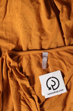 Γυναικεία μπλούζα Made In Italy, Μέγεθος S, Χρώμα Κίτρινο, Τιμή 1,76 €