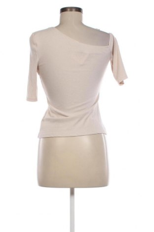 Дамска блуза Mohito, Размер M, Цвят Бежов, Цена 36,10 лв.