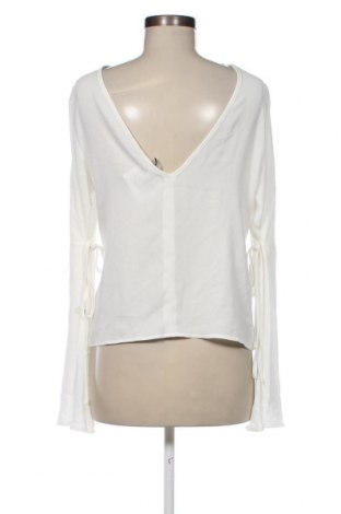 Damen Shirt Nly Trend, Größe M, Farbe Weiß, Preis 4,11 €