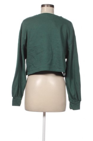 Дамска блуза Pigalle by ONLY, Размер L, Цвят Зелен, Цена 3,45 лв.