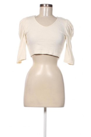 Γυναικεία μπλούζα Pigalle by ONLY, Μέγεθος M, Χρώμα Εκρού, Τιμή 2,67 €