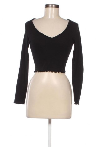 Γυναικεία μπλούζα Pull&Bear, Μέγεθος M, Χρώμα Μαύρο, Τιμή 5,27 €