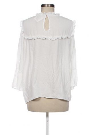 Γυναικεία μπλούζα VILA, Μέγεθος M, Χρώμα Λευκό, Τιμή 7,67 €